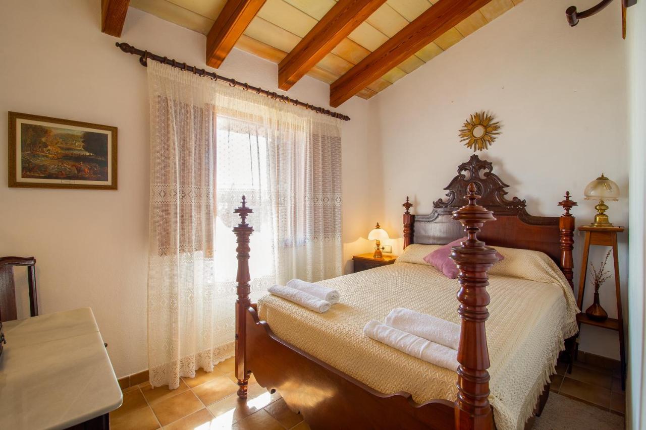 Es Pujols Villa กัมปาเนต ภายนอก รูปภาพ